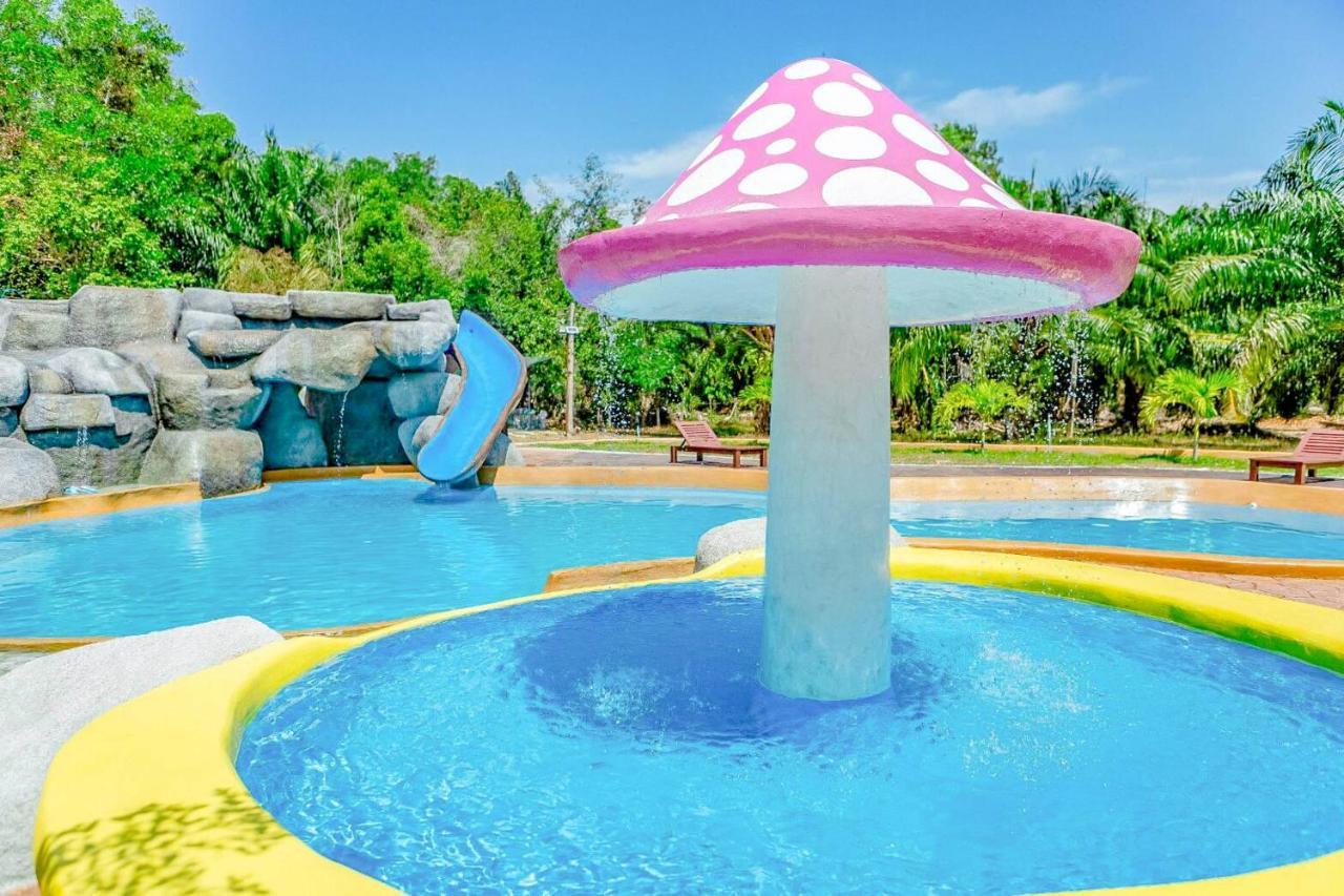 Oyo 479 Water Jade Natural Resort Thajmuang Kültér fotó